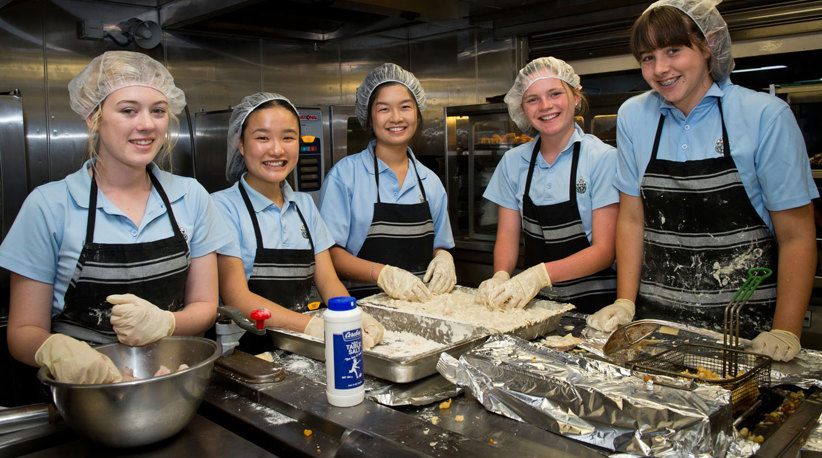 fishnships-City-Mission-fundraiser-4web.jpg
