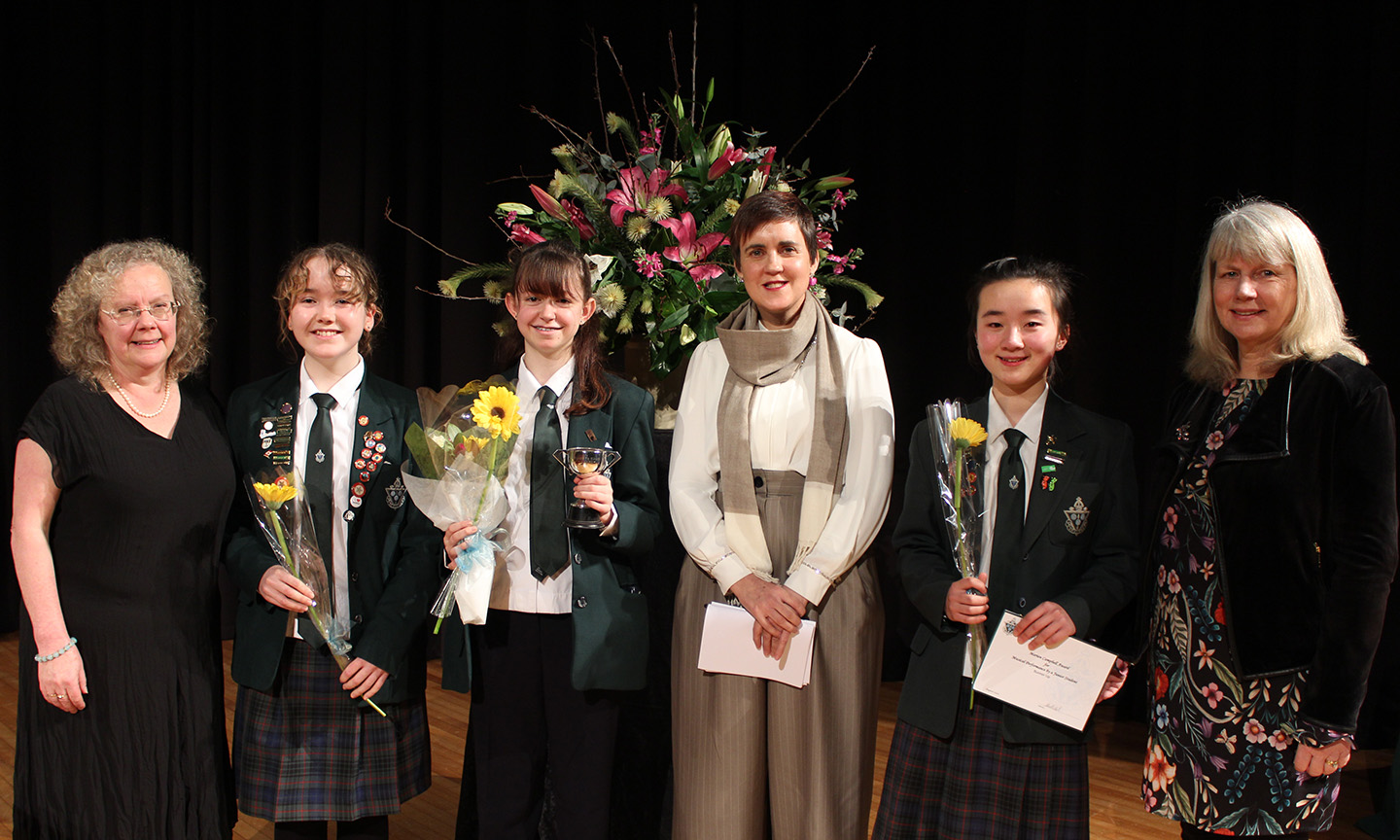 IMG_6328-Junior prize winners-4web.jpg