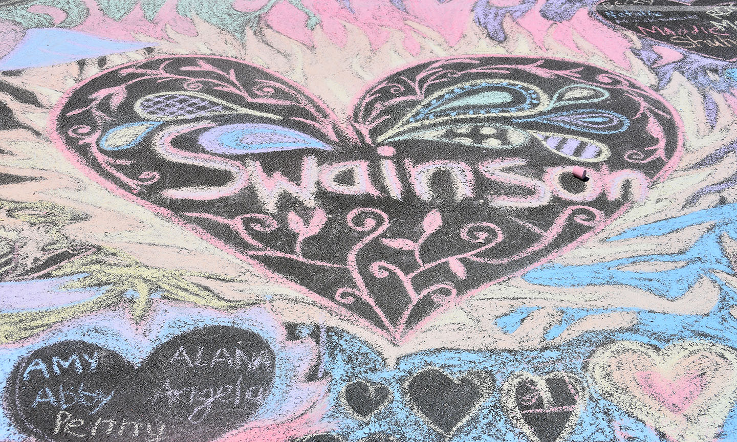 DSC_0371-Swainson chalk art-4web.jpg