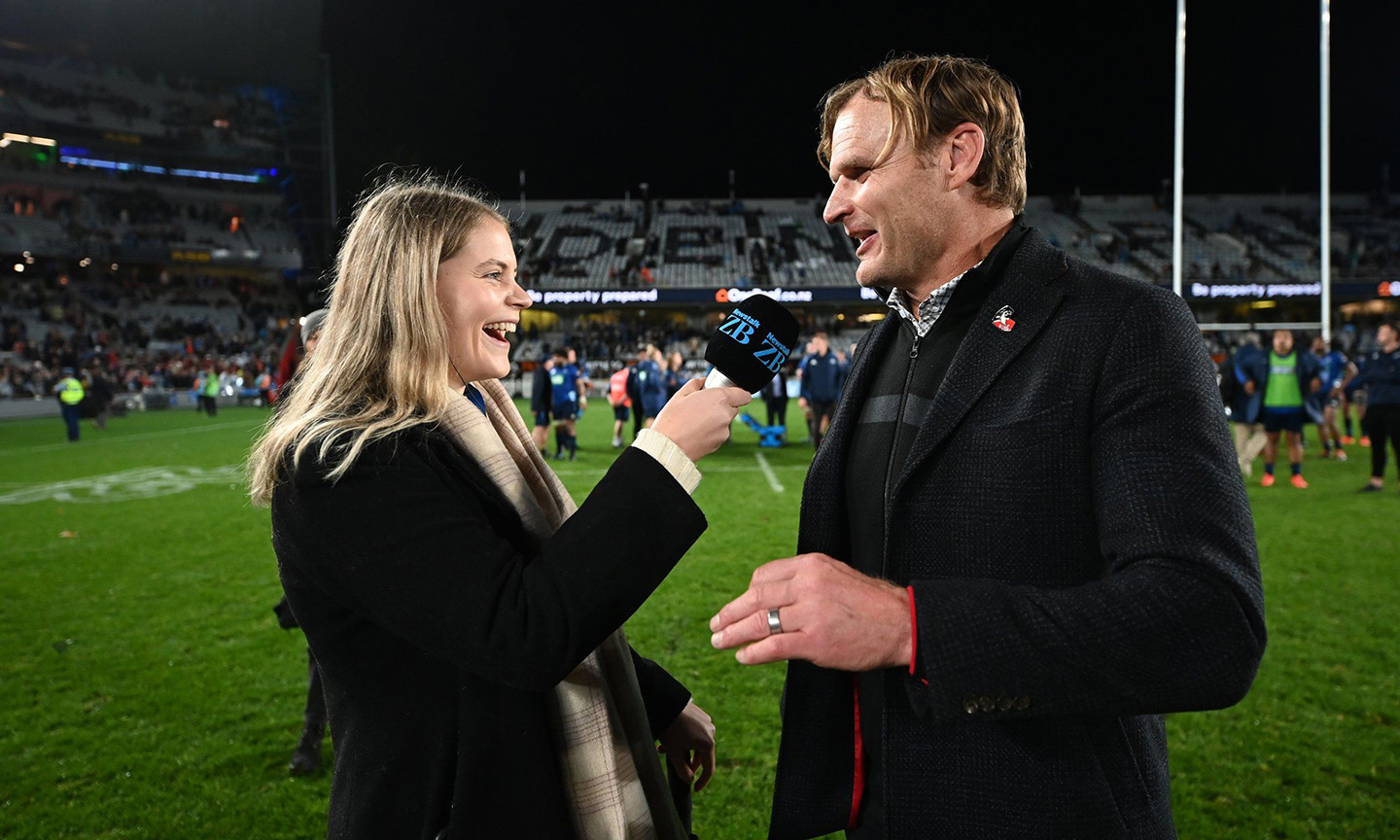 Kate Wells with Crusaders Coach Scott Robertson-4web.jpg