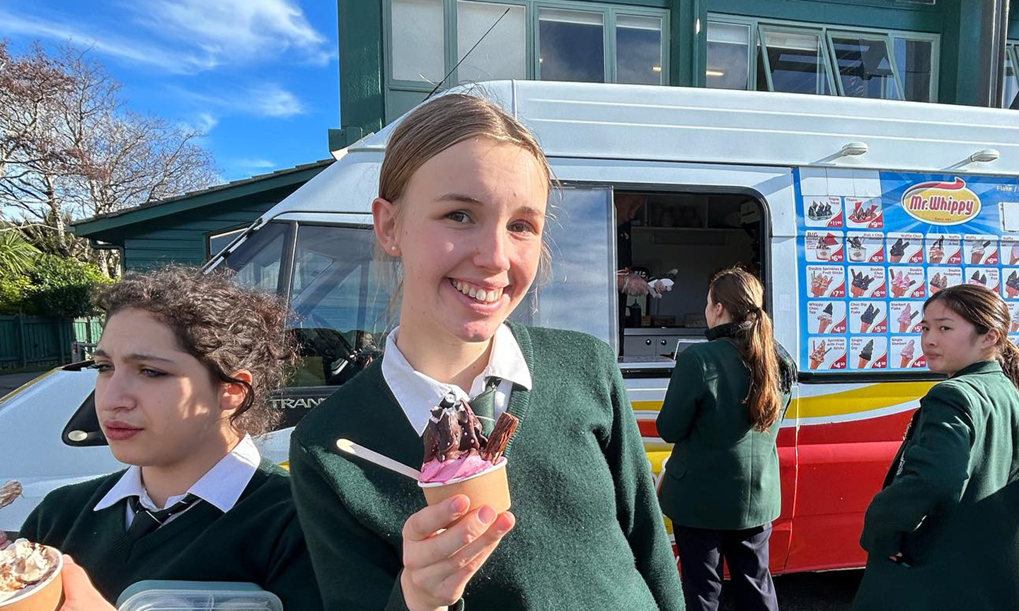 MrWhippy-4-CarolineJ-4web.jpg