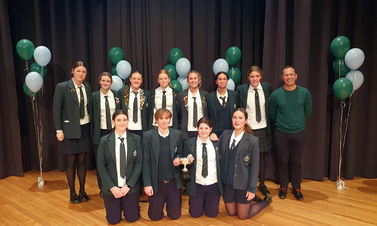 20231018_211317-winning team-4web.jpg