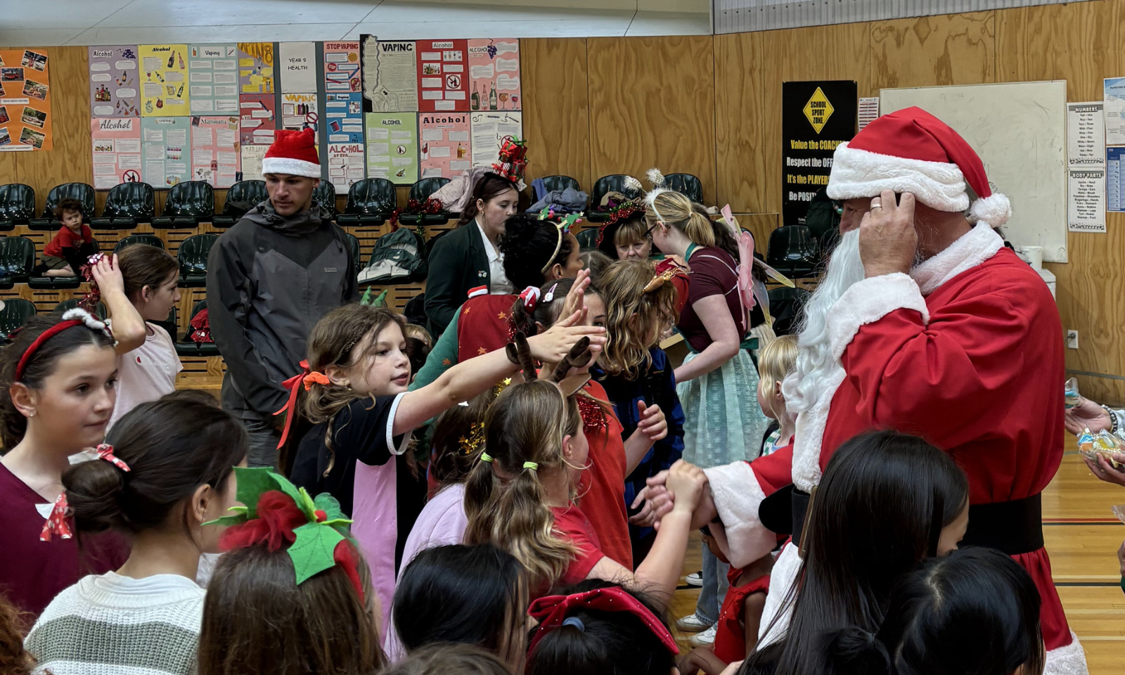 Marsden Primary Santa (4Web)