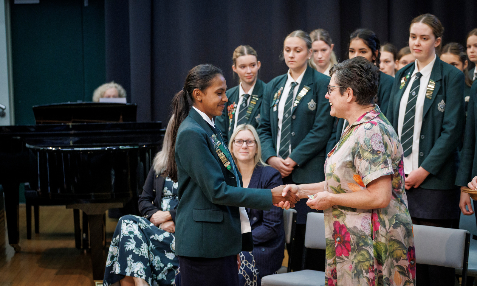 Leadershipservice 11(4Web)